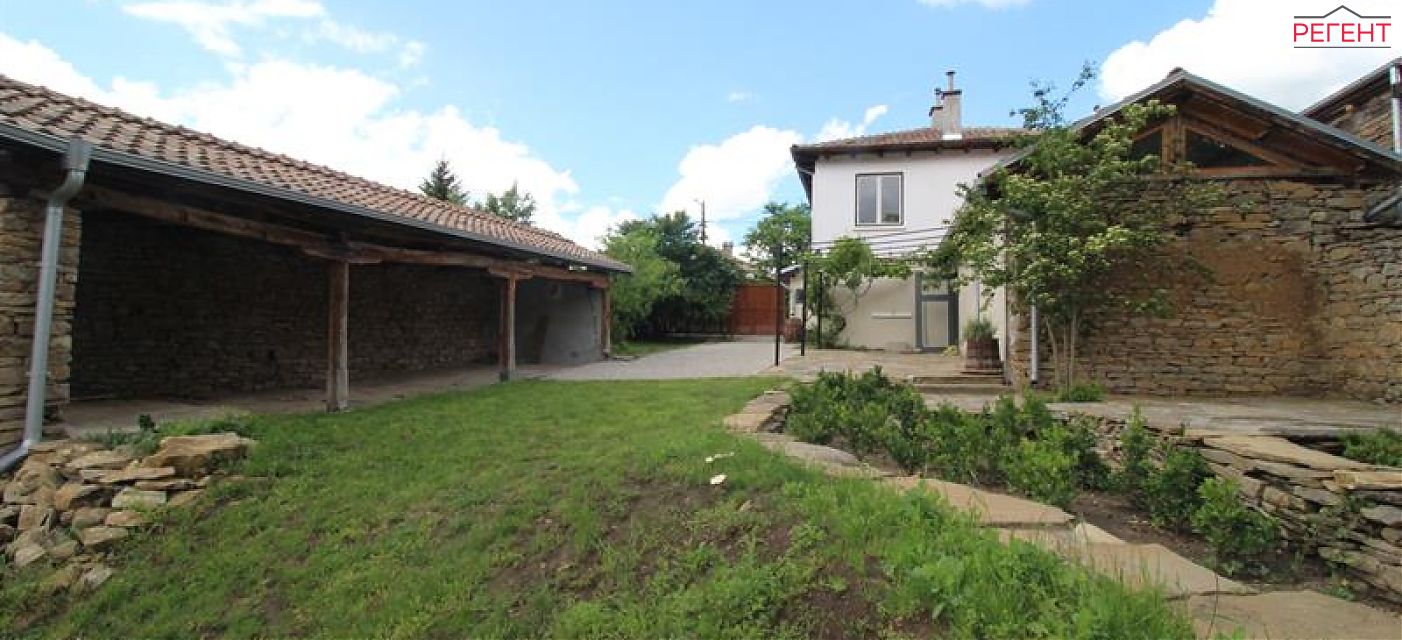  house Gabrovo 12 km from county center Gabrovo 