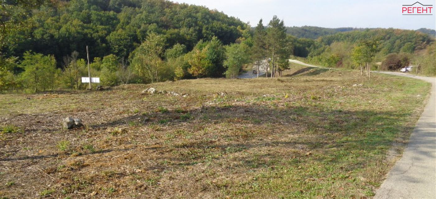  land Gabrovo 6 km from county center Gabrovo 