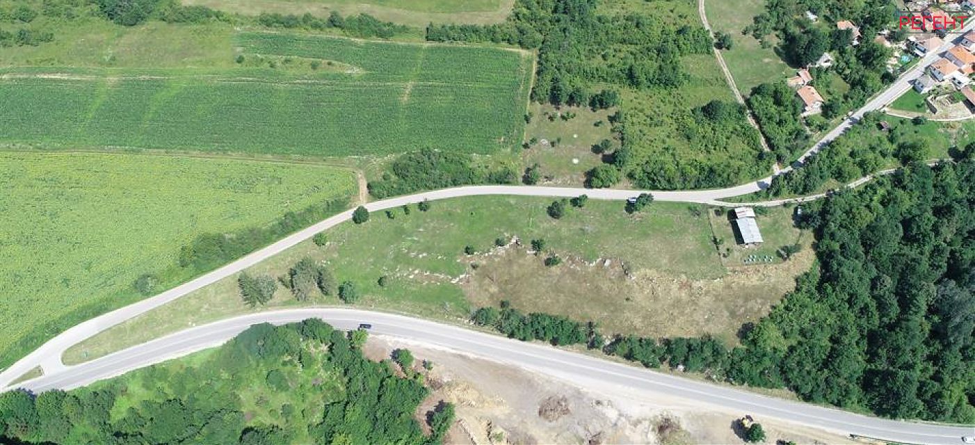  land Gabrovo 6 km from county center Gabrovo 