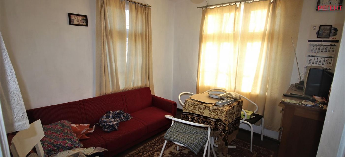  house Gabrovo 4 km from county center Gabrovo 