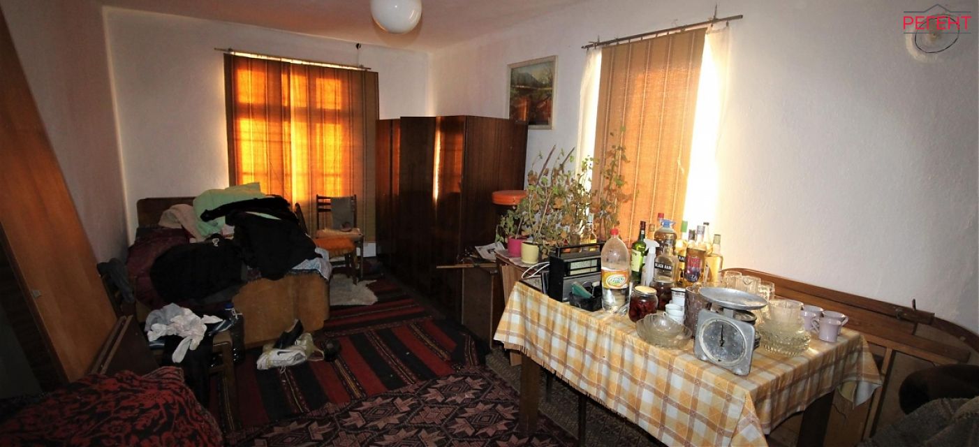  house Gabrovo 4 km from county center Gabrovo 