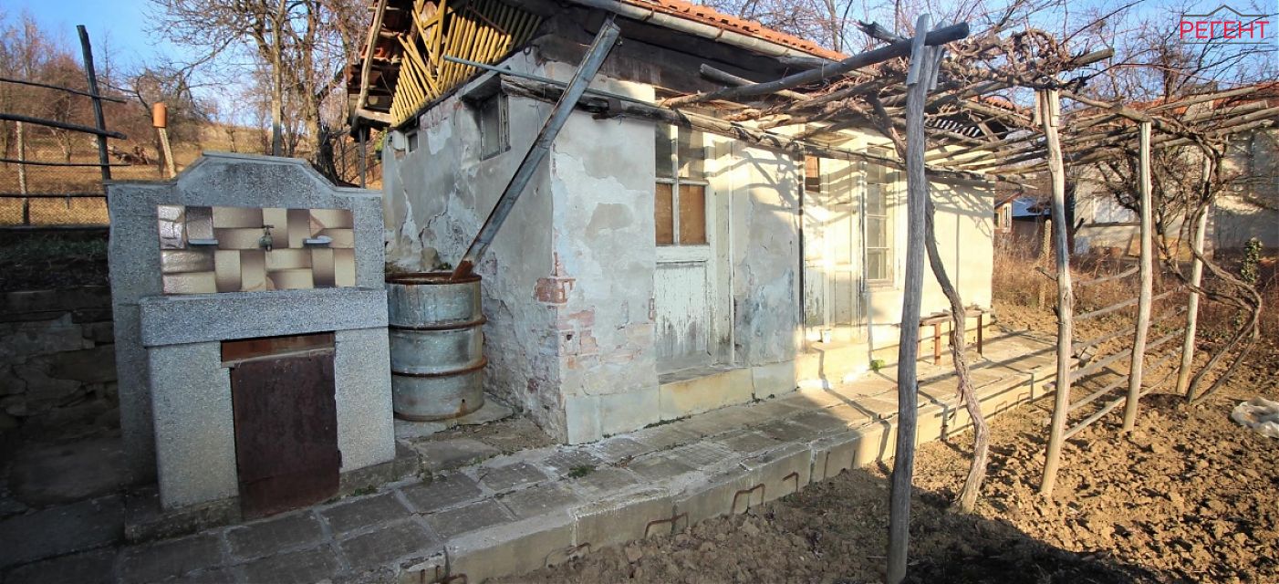  house Gabrovo 4 km from county center Gabrovo 