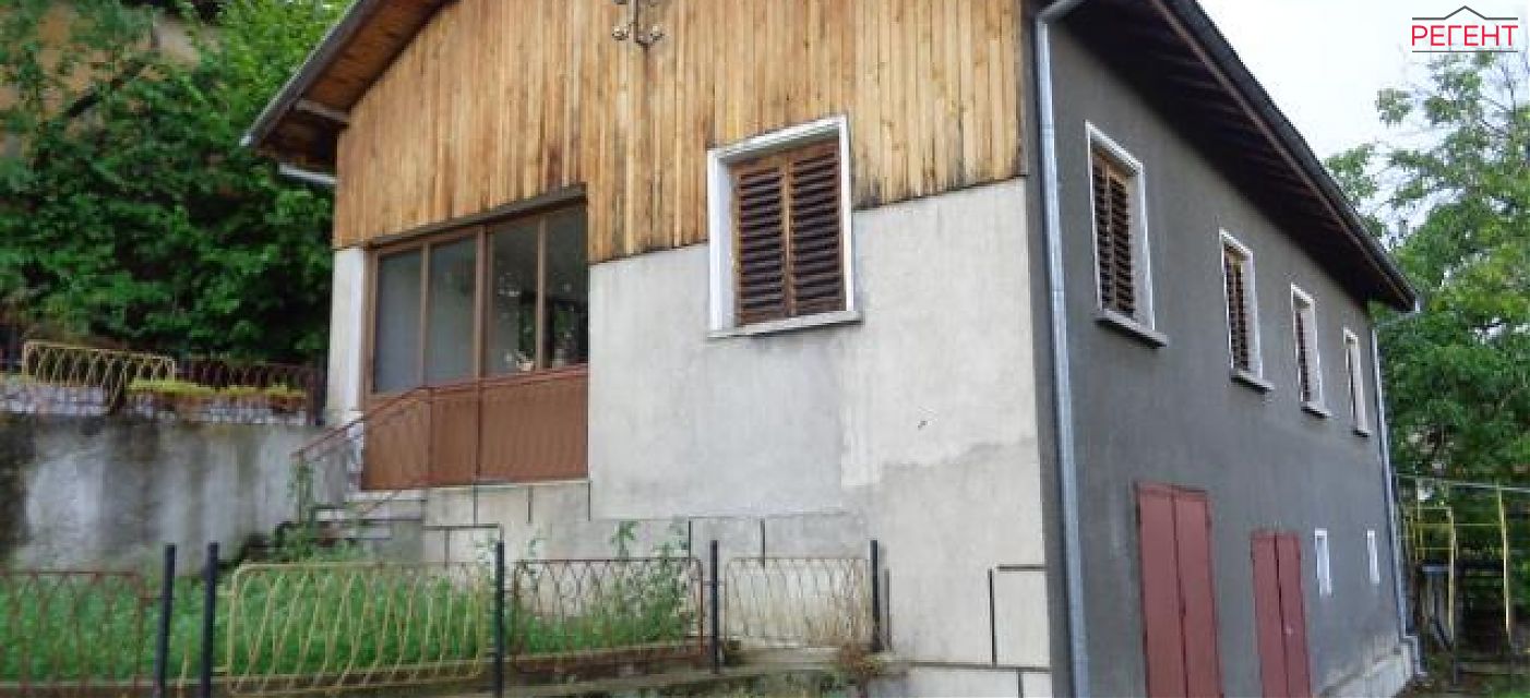  house Triavna 24 km from county center Triavna 