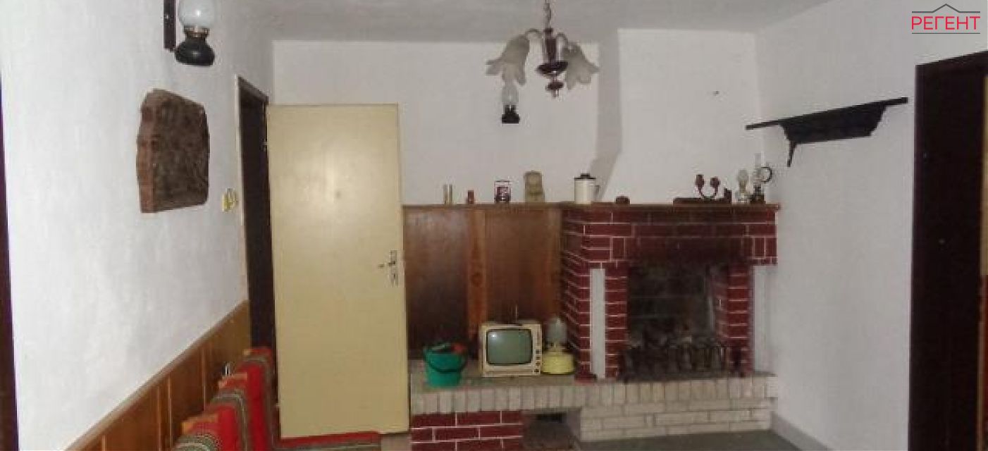  house Triavna 24 km from county center Triavna 