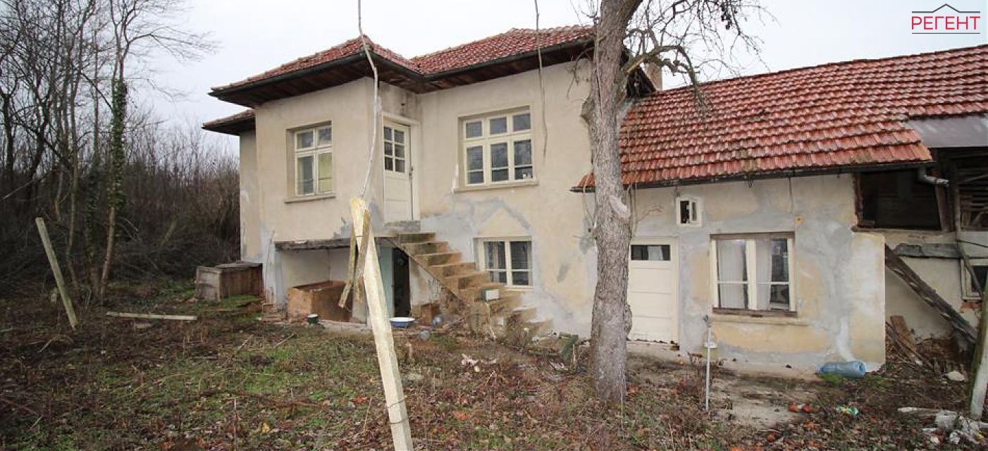  house Sevlievo 46 km from county center Sevlievo 