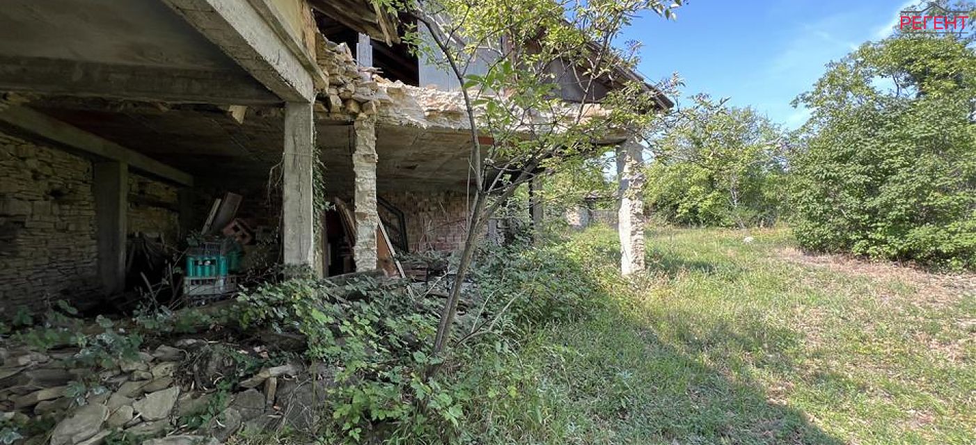  house Triavna 24 km from county center Triavna 