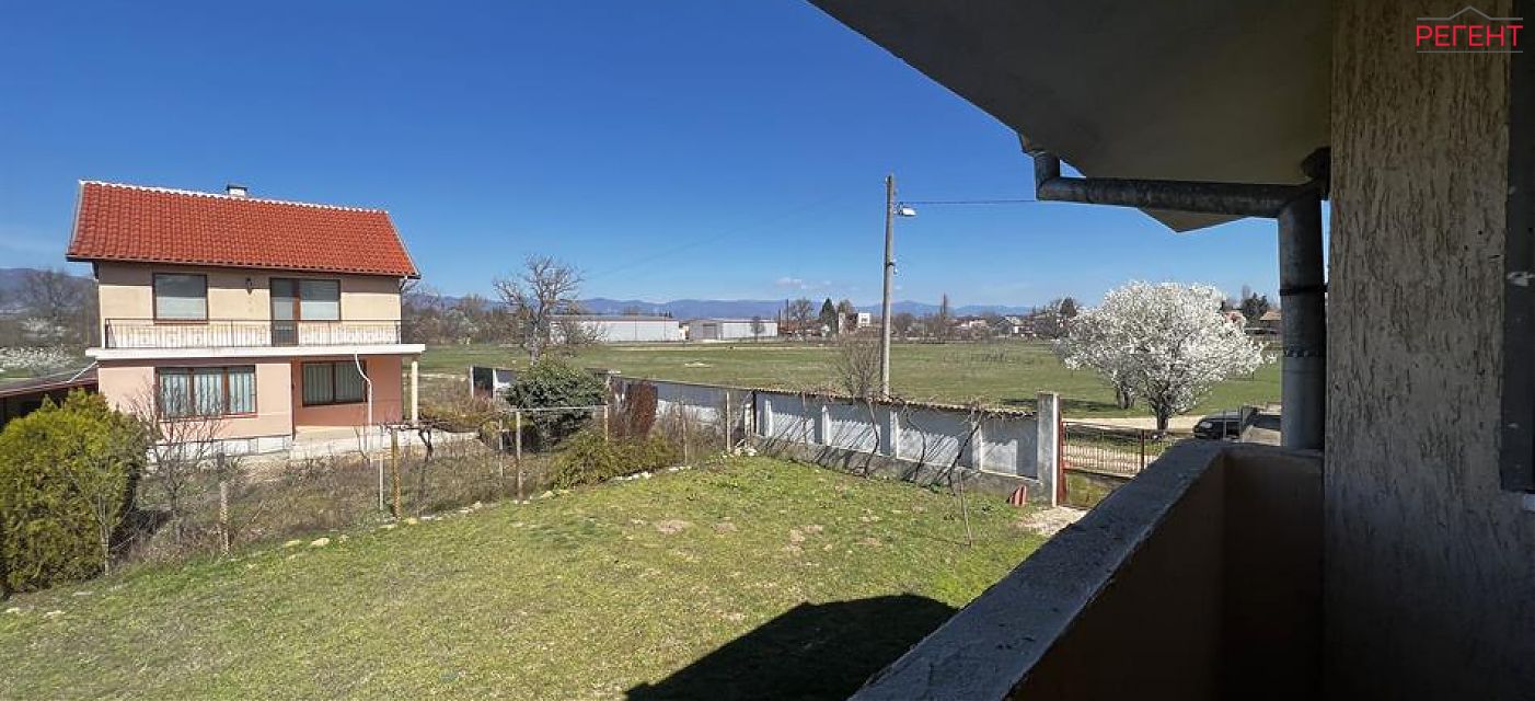  house Kazanlak 24 km from county center Kazanlak 