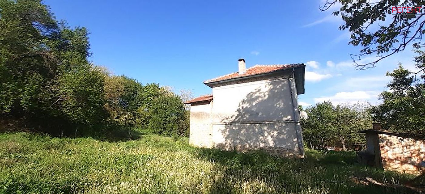  house Sevlievo 45 km from county center Sevlievo 