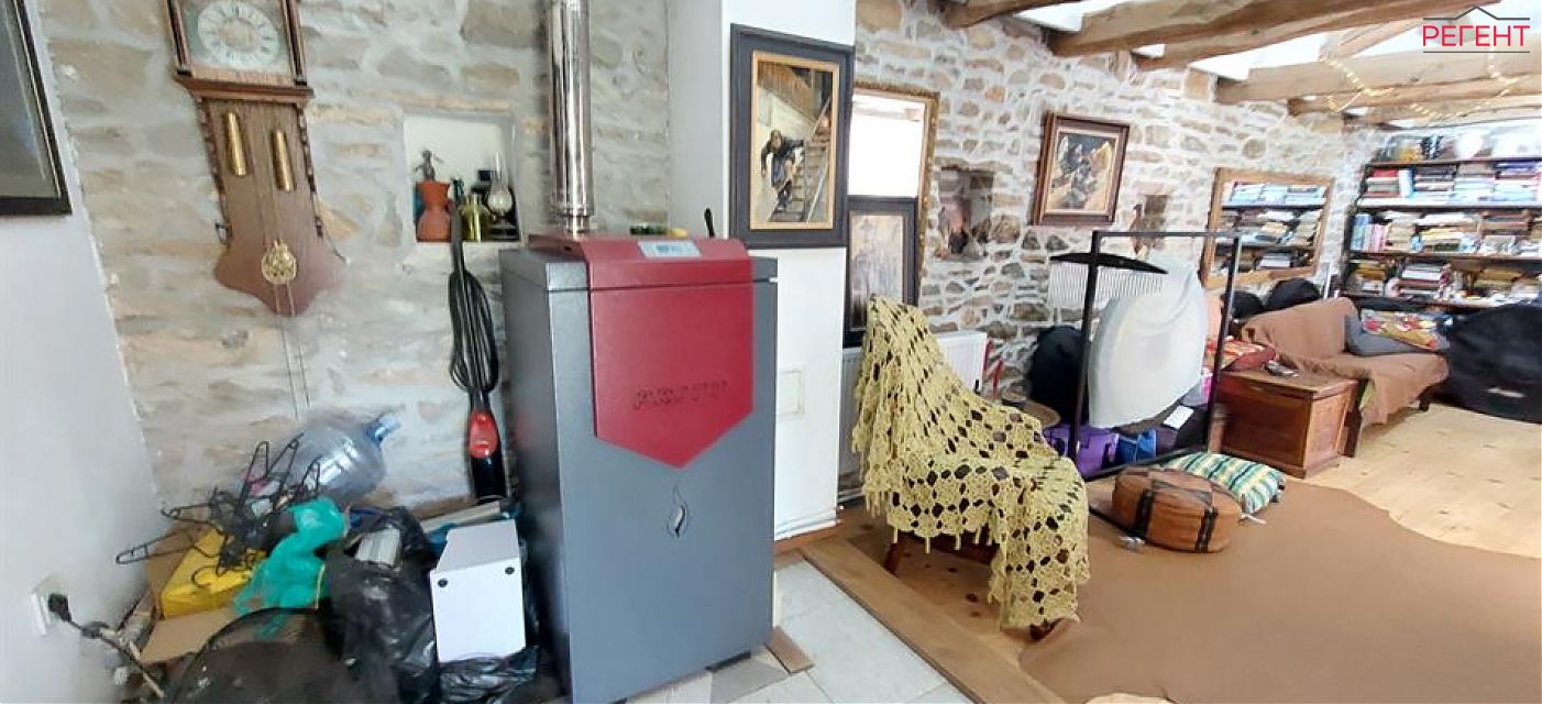  house Gabrovo 12 km from county center Gabrovo 