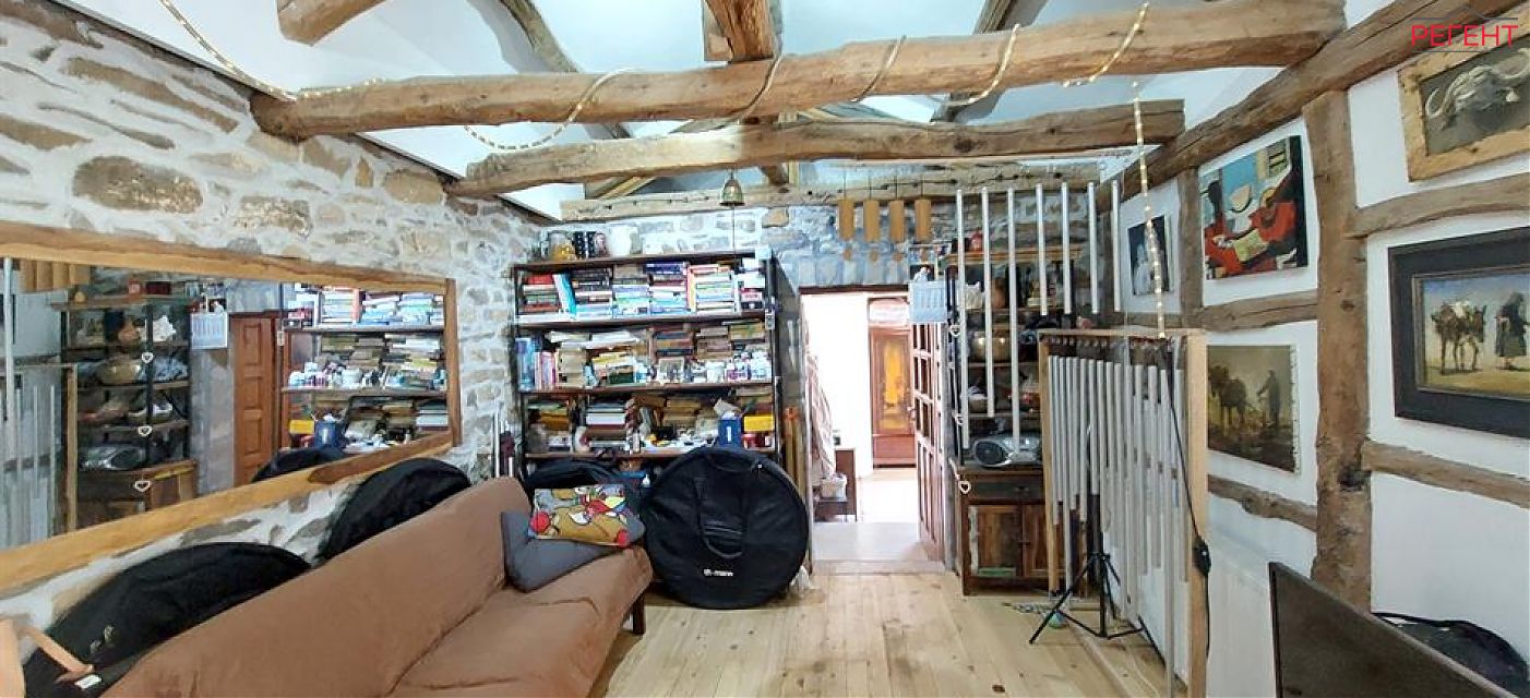  house Gabrovo 12 km from county center Gabrovo 