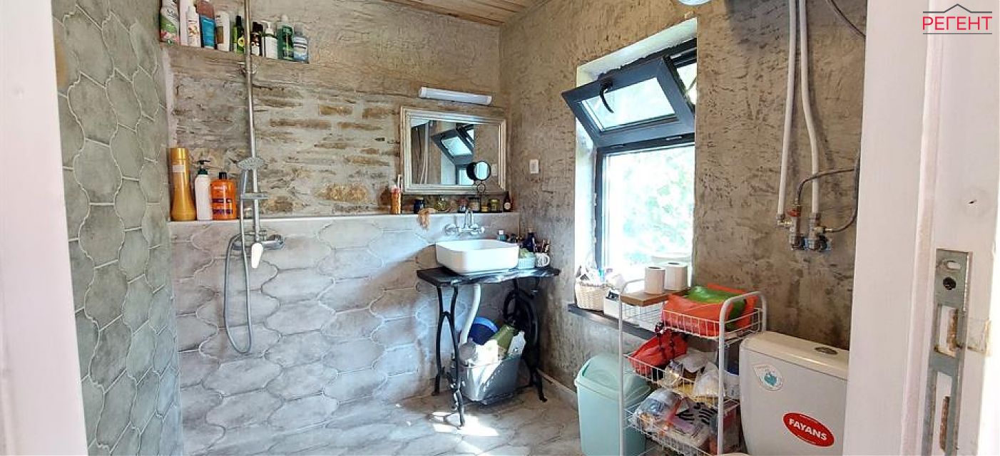  house Gabrovo 12 km from county center Gabrovo 