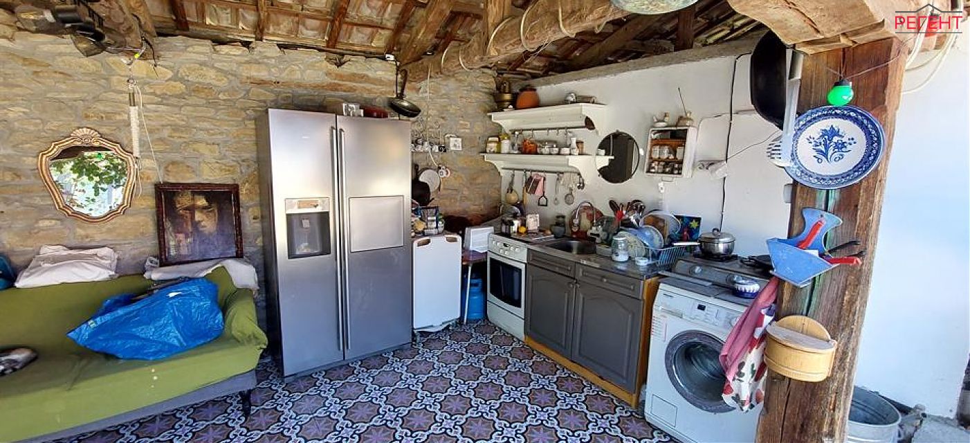  house Gabrovo 12 km from county center Gabrovo 