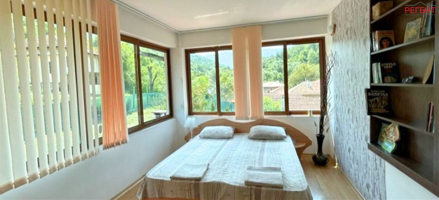  house Triavna 7 km from county center Triavna 