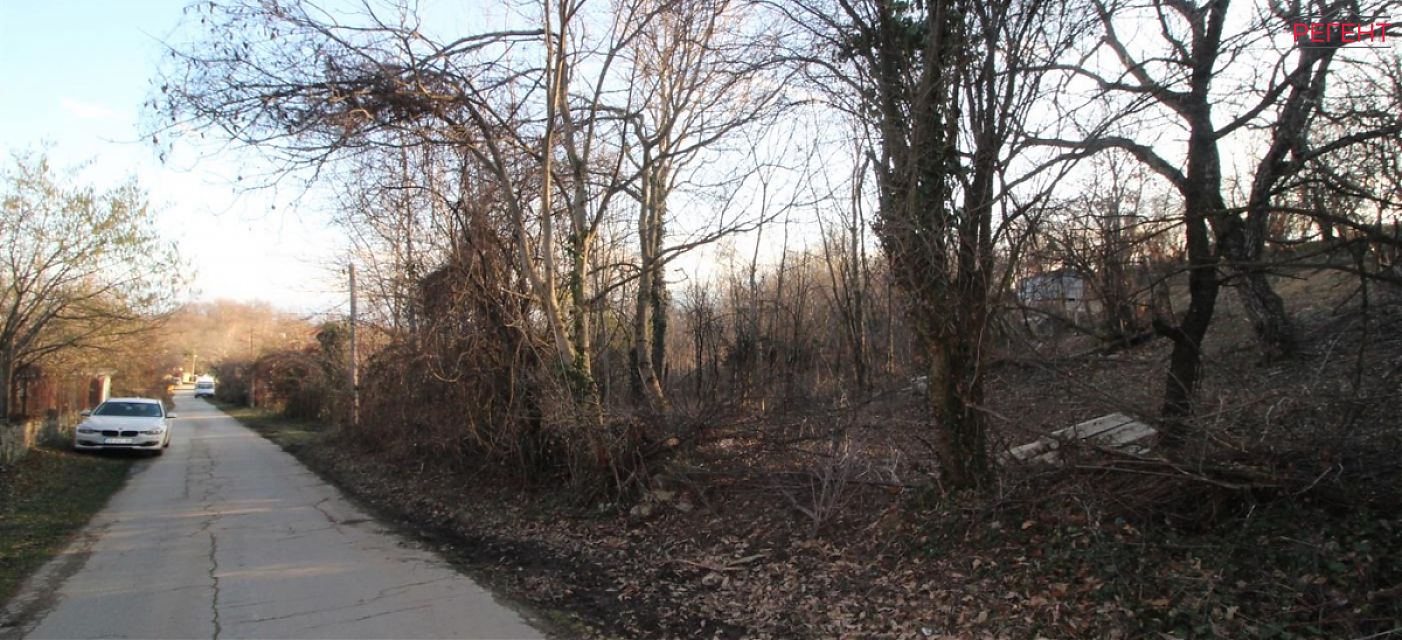  land Triavna 26 km from county center Triavna 
