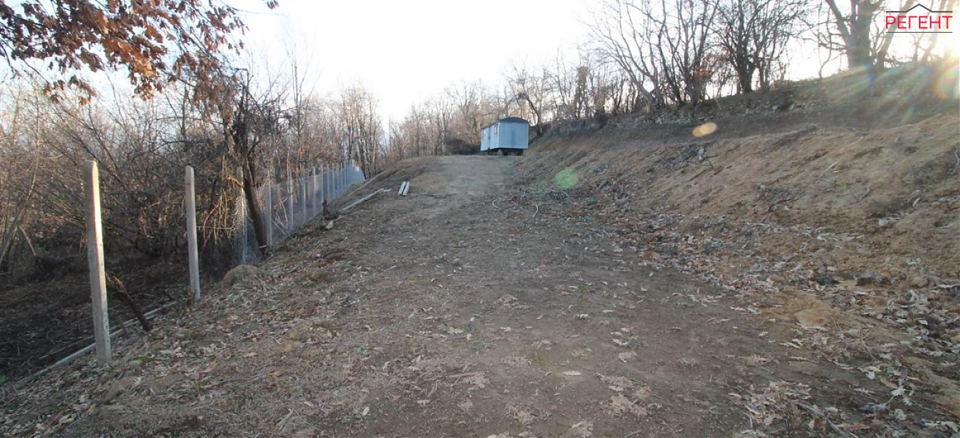  land Triavna 26 km from county center Triavna 
