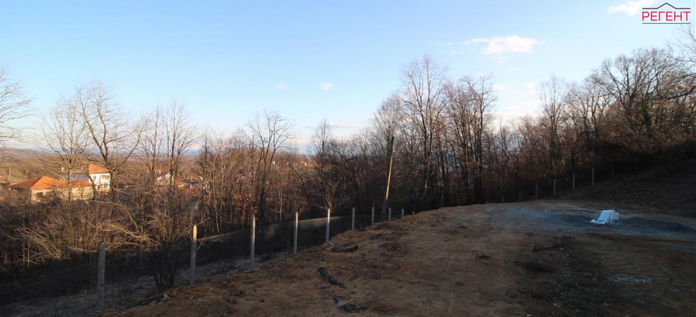 land Triavna 26 km from county center Triavna 