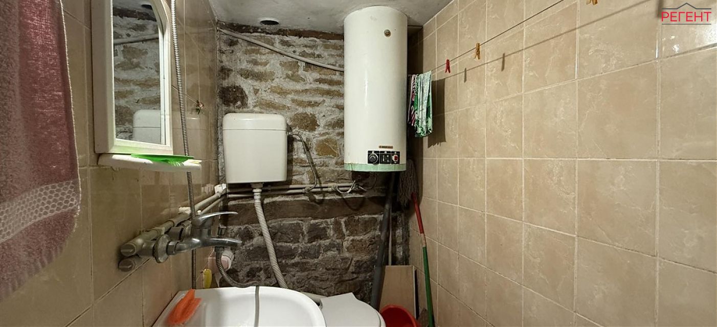  house Gabrovo 6 km from county center Gabrovo 