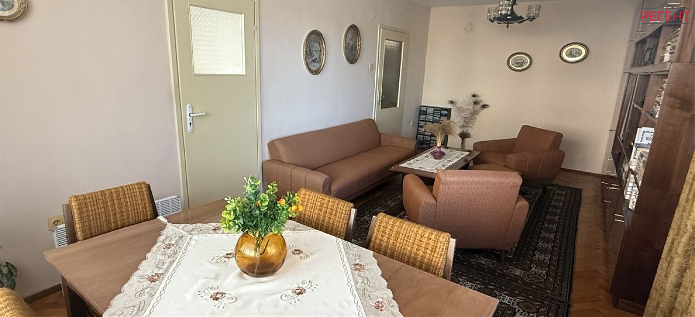 three-room apartment Gabrovo Gabrovo , Centar 