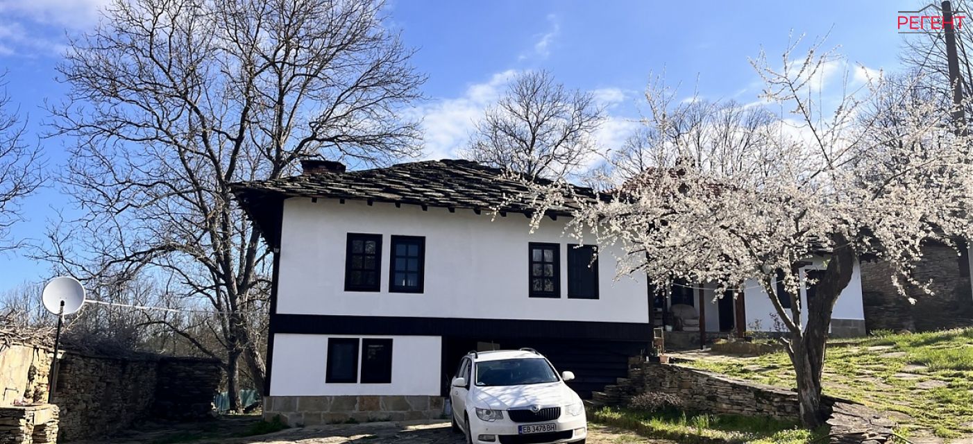 house Gabrovo 6 km from county center Gabrovo 