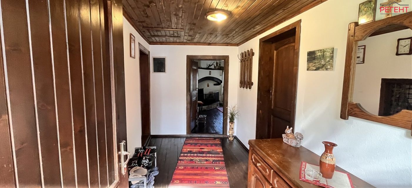 house Gabrovo 6 km from county center Gabrovo 