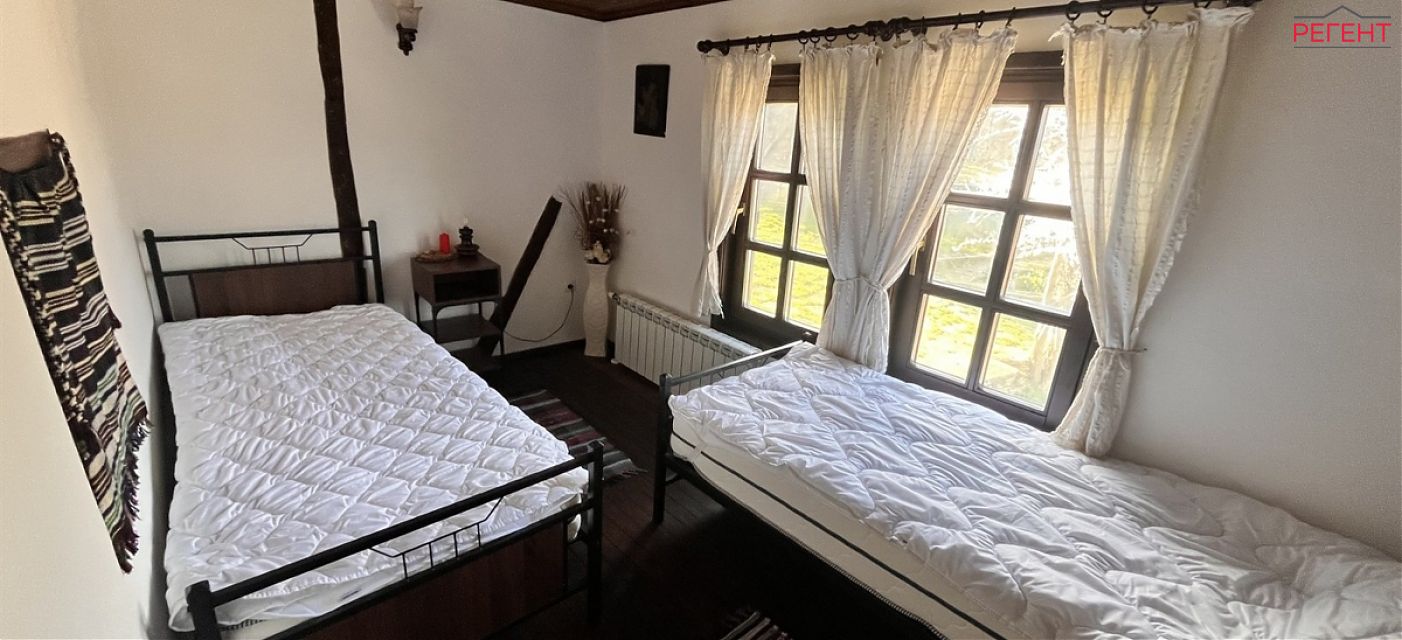  house Gabrovo 6 km from county center Gabrovo 