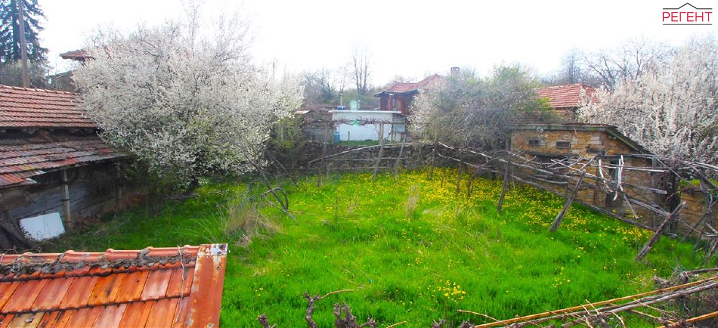  house Gabrovo 13 km from county center Gabrovo 