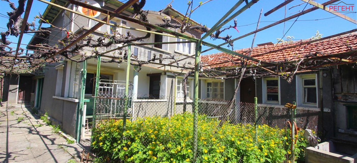  house Gabrovo 13 km from county center Gabrovo 