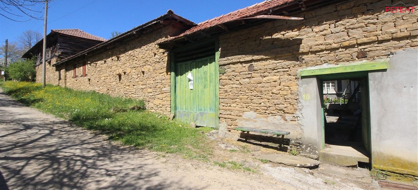  house Gabrovo 13 km from county center Gabrovo 