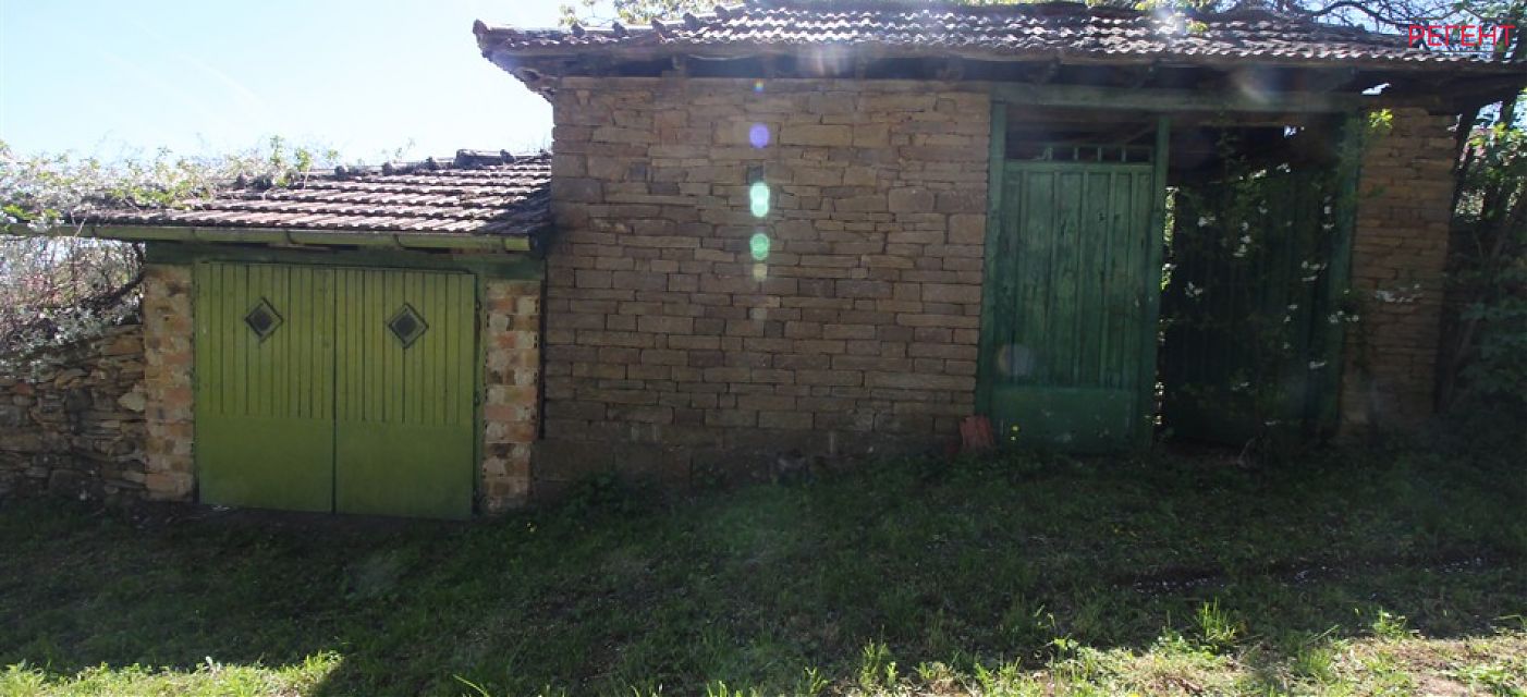 house Gabrovo 13 km from county center Gabrovo 
