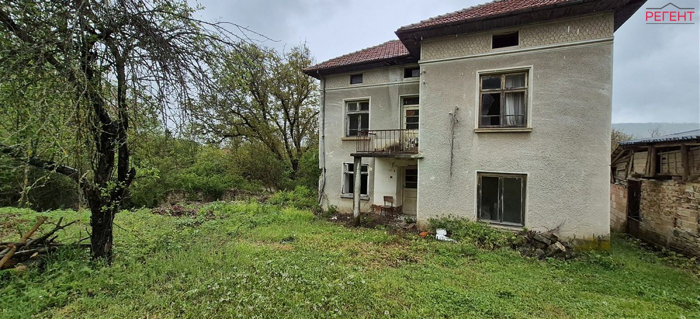  house Sevlievo 42 km from county center Sevlievo 