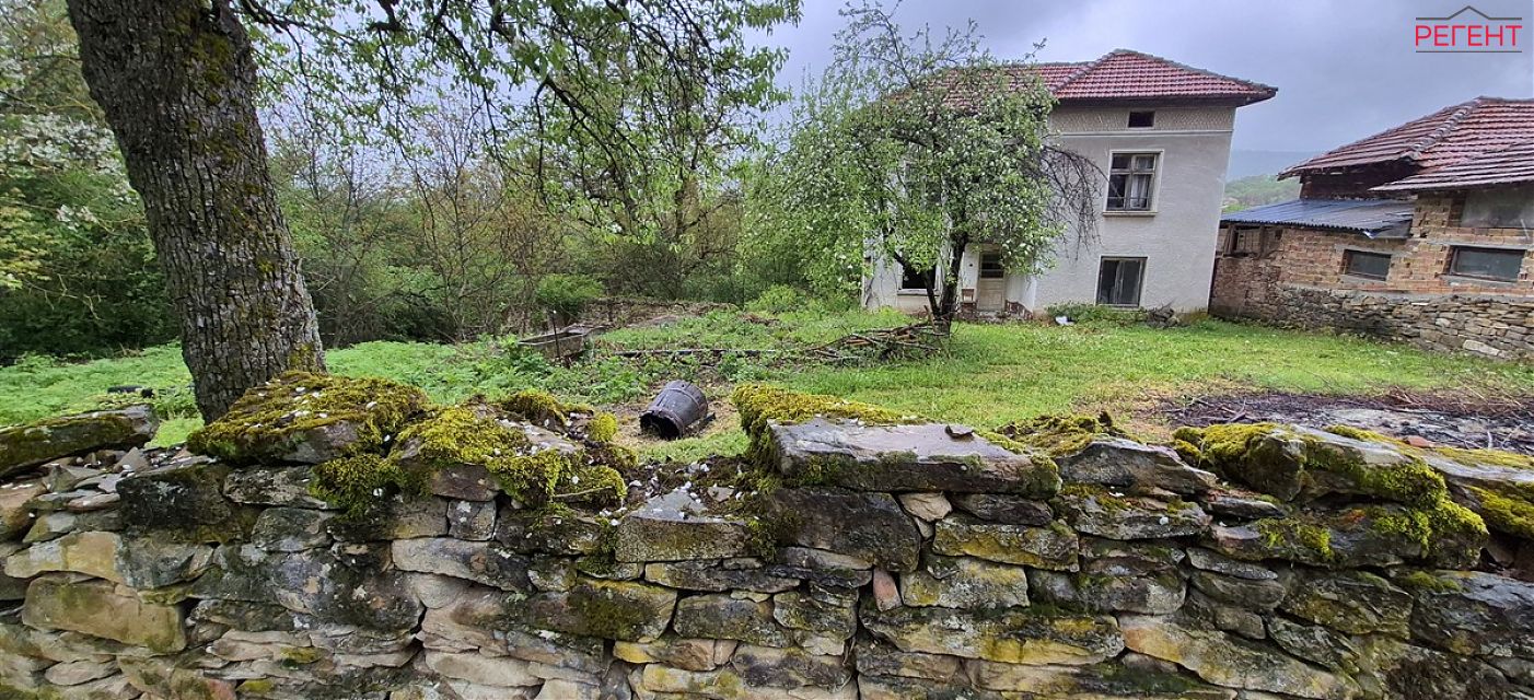  house Sevlievo 42 km from county center Sevlievo 
