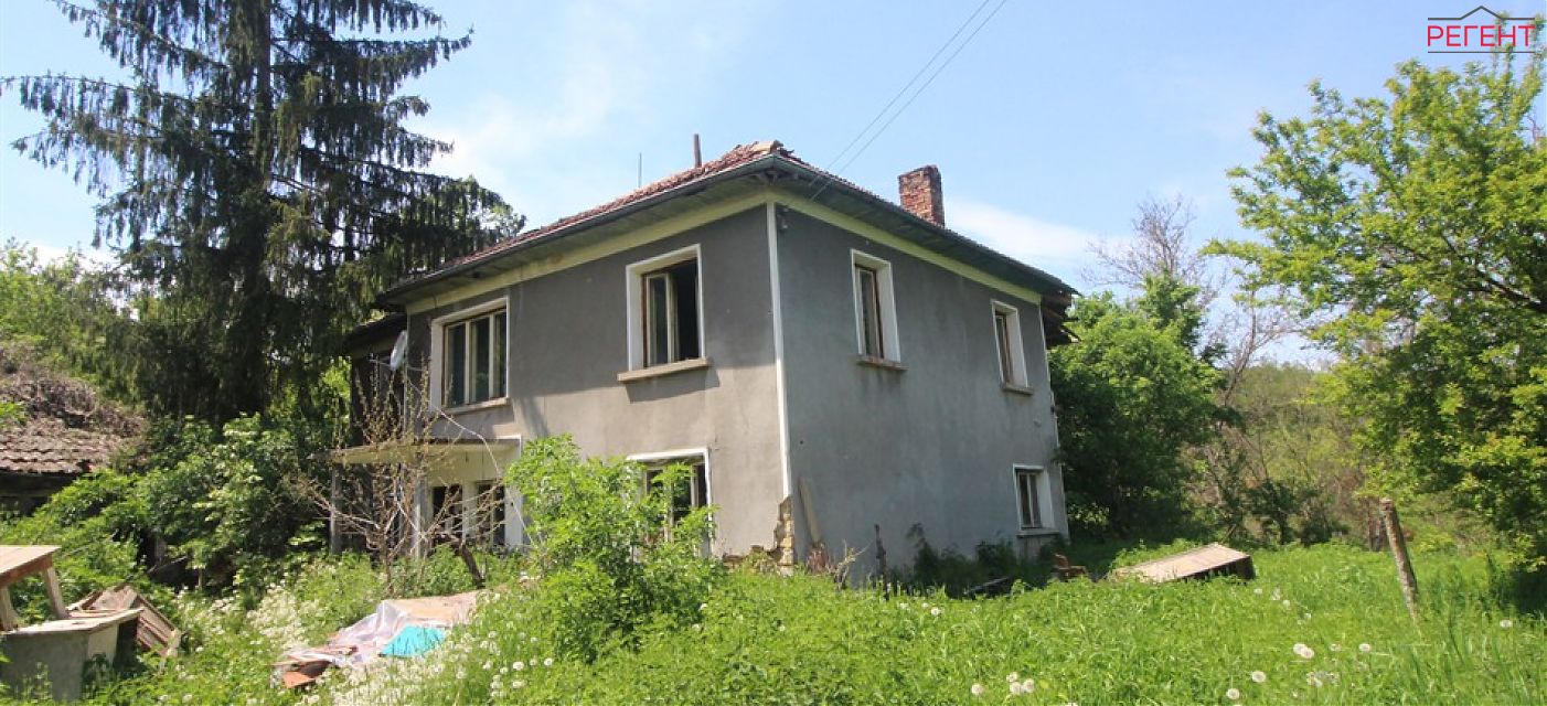  house Gabrovo 8 km from county center Gabrovo 