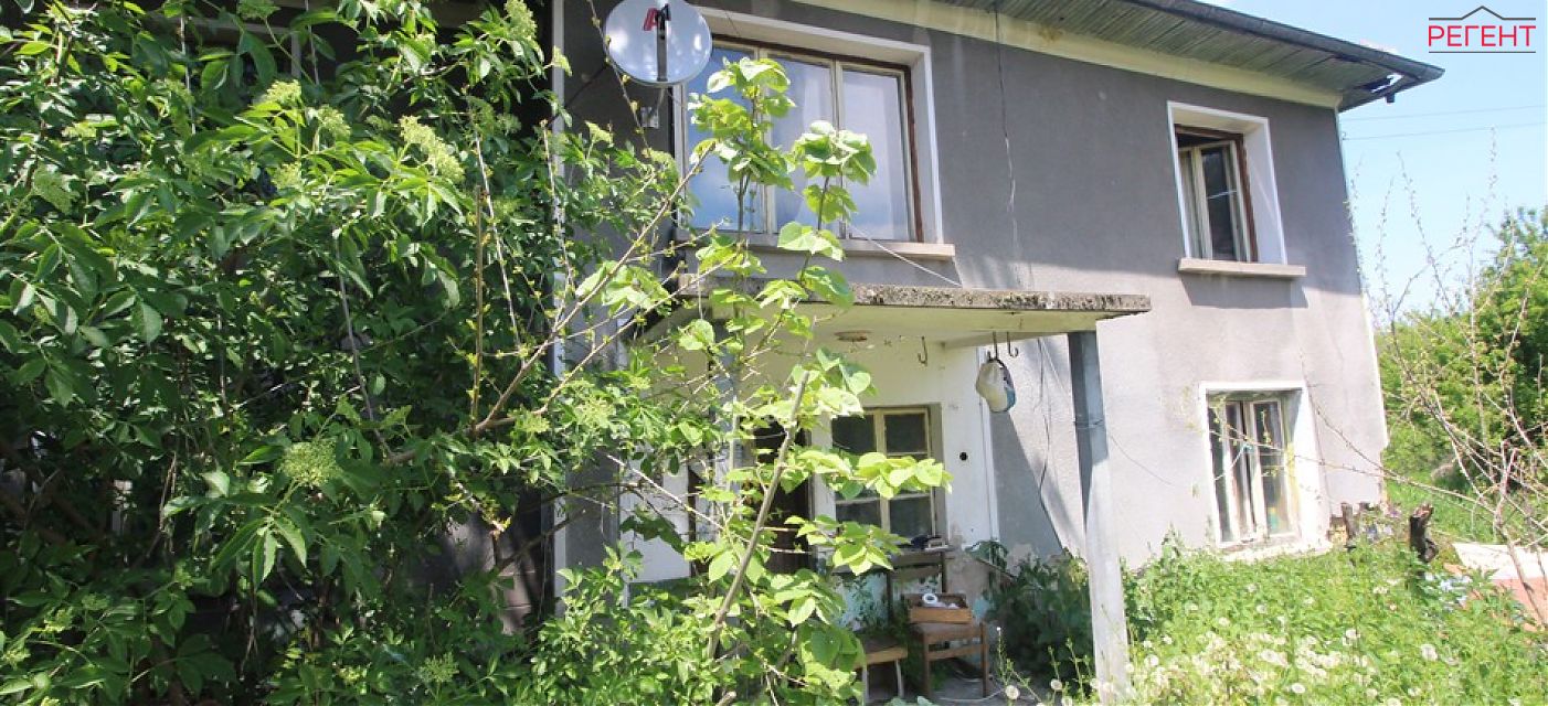  house Gabrovo 8 km from county center Gabrovo 