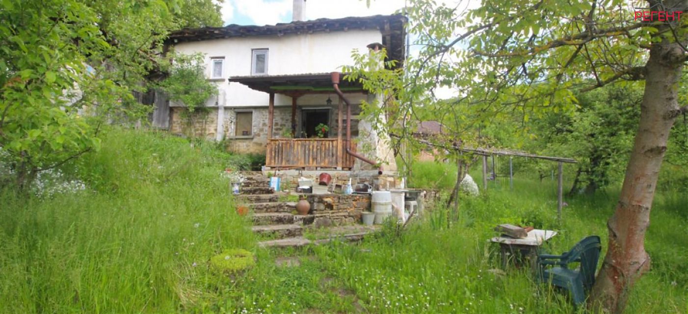  house Gabrovo 6 km from county center Gabrovo 