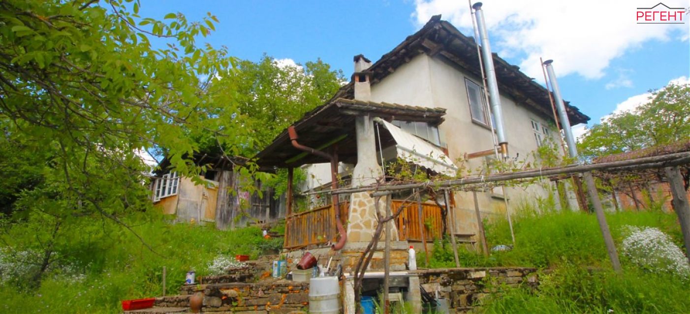  house Gabrovo 6 km from county center Gabrovo 