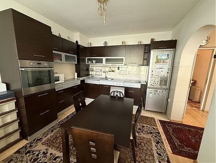 тристаен апартамент, Община Габрово кв.Център - Регент Недвижими Имоти