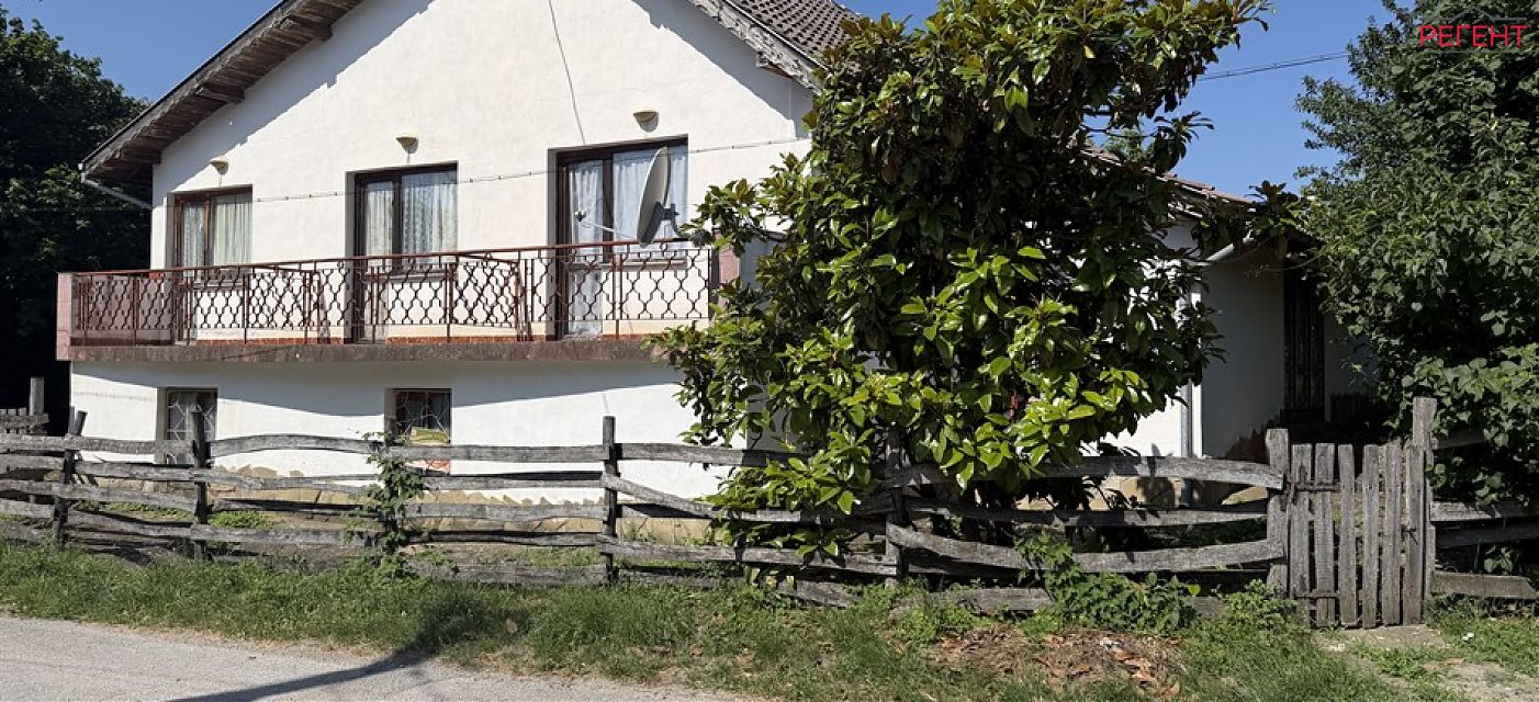  house Triavna 20 km from county center Triavna 