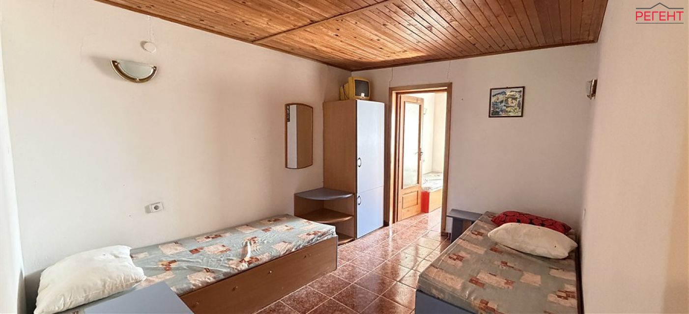  house Triavna 20 km from county center Triavna 