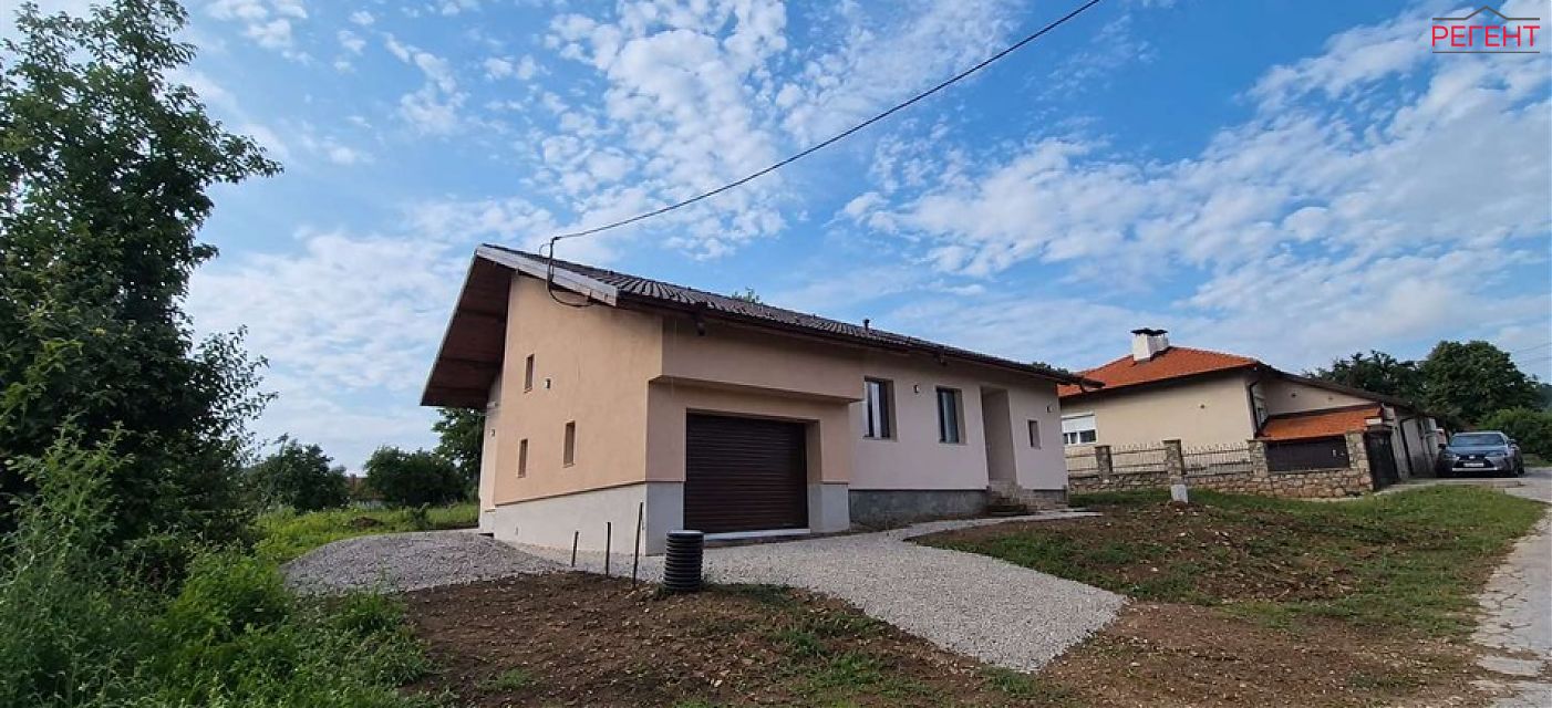  house Gabrovo 16 km from county center Gabrovo 
