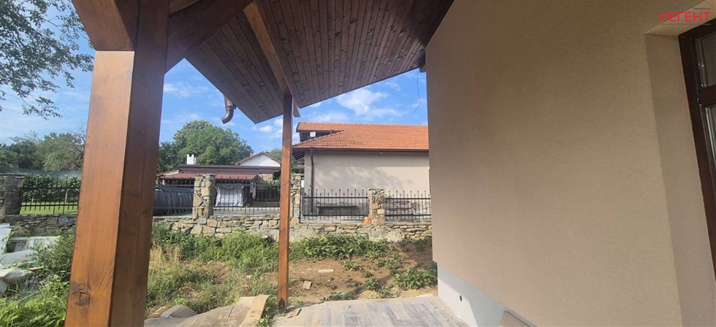  house Gabrovo 16 km from county center Gabrovo 