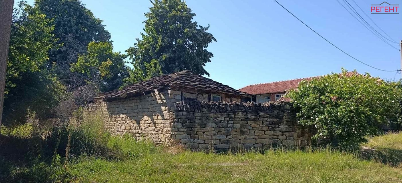  house Sevlievo 45 km from county center Sevlievo 