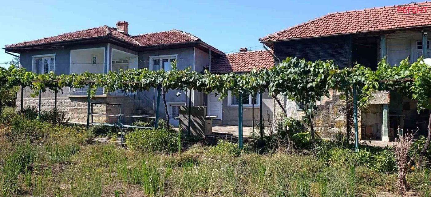  house Sevlievo 45 km from county center Sevlievo 