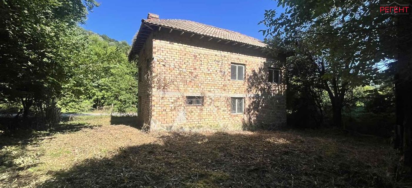  house Sevlievo 40 km from county center Sevlievo 