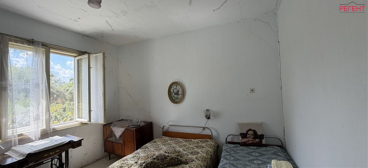  house Sevlievo 45 km from county center Sevlievo 