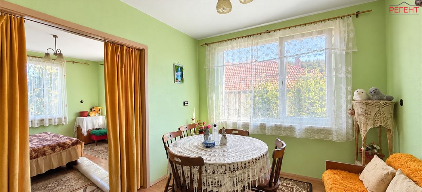 three-room apartment Triavna Triavna , 