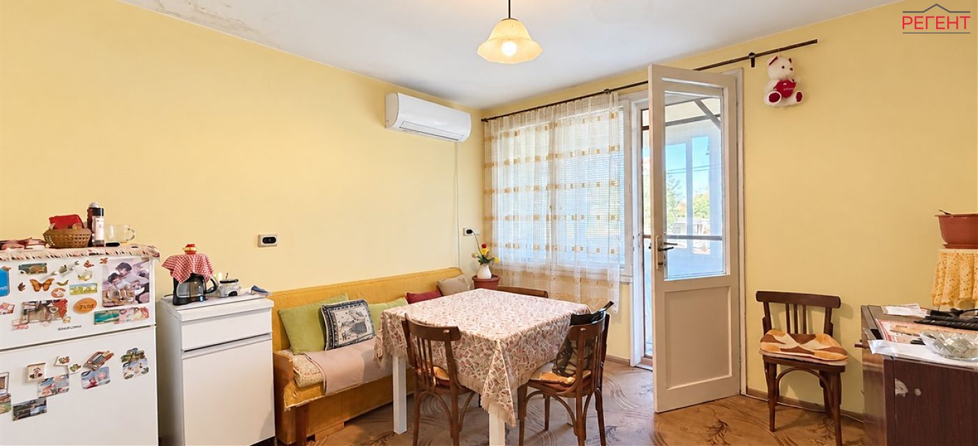 three-room apartment Triavna Triavna , 