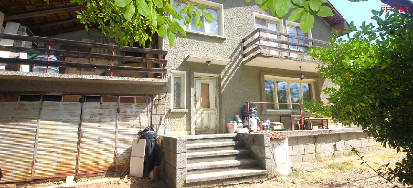  house Gabrovo 10 km from county center Gabrovo 
